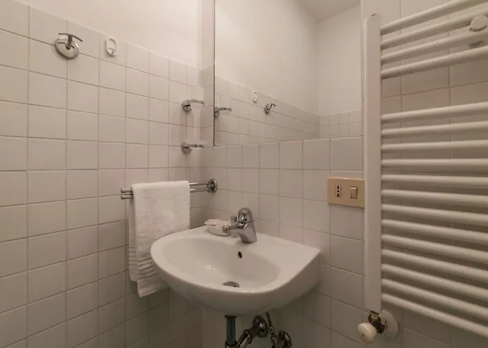 Panisperna 193 - Fromhometorome * Rome